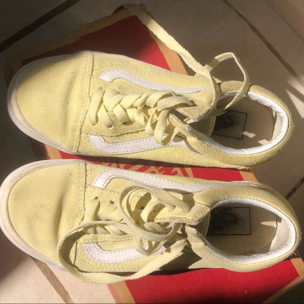 Yellow old-skool shoes